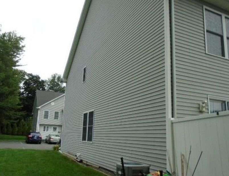 Pierremount Ave Unit B, New Britain, CT Ejecucion 101,000 2 DO/ 3 BA