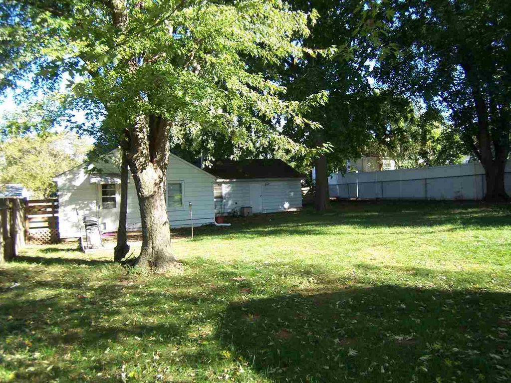 Grant St, Beloit, WI Preejecucion 60,200 1 DO/ 1 BA Lista de Pre