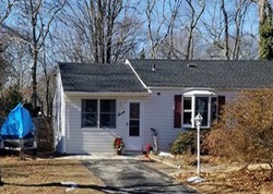 Ejecucion Barrow Pl - Blue Point, NY