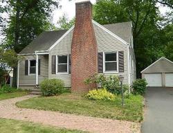 Ejecucion Pool Rd - North Haven, CT