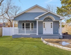 Ejecucion Eatondale Ave - Blue Point, NY
