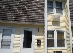 Ejecucion Black Point Rd Apt 11 - Niantic, CT