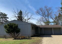 Ejecucion Burlington Rd - Saint Charles, IL