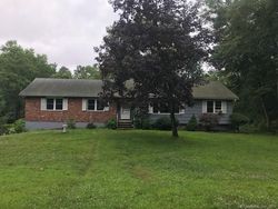 Ejecucion N Greenbrier Dr - Orange, CT