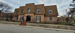 Ejecucion Park Ave W Apt 225 - Highland Park, IL