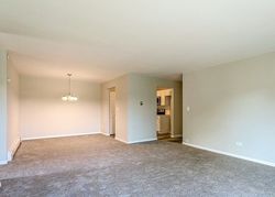 Ejecucion Lake Dr Apt 208 - Willowbrook, IL