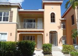 Ejecucion Forest Hill Blvd Apt 100 - West Palm Beach, FL