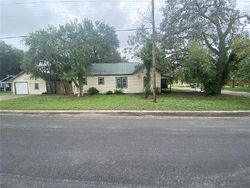 Ejecucion N Tyler St - Beeville, TX