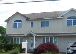 Pre-ejecucion E Zoranne Dr - Farmingdale, NY