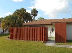 Pre-ejecucion Palm Ave Apt 5a - North Fort Myers, FL