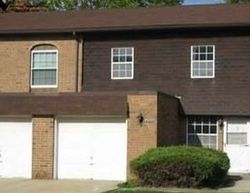 Pre-ejecucion Oakbrook Dr # 3954 - North Royalton, OH