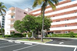 Pre-ejecucion Ocean Ave Apt 608 - West Palm Beach, FL