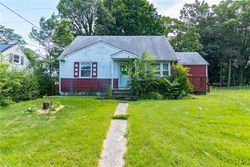 Pre-ejecucion Becker Dr - Parlin, NJ
