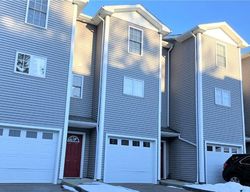 Pre-ejecucion S Main St Apt 105 - Jewett City, CT