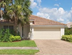 Pre-ejecucion Sagebrush Cir - Naples, FL