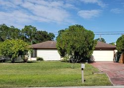  Nw Floresta Dr - Port Saint Lucie, FL